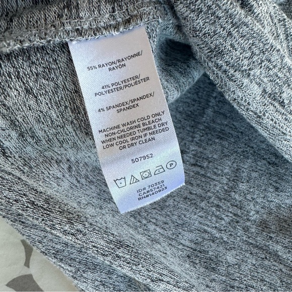 Loft cowl neck tank top in super cozy fabric. - Picture 4 of 5